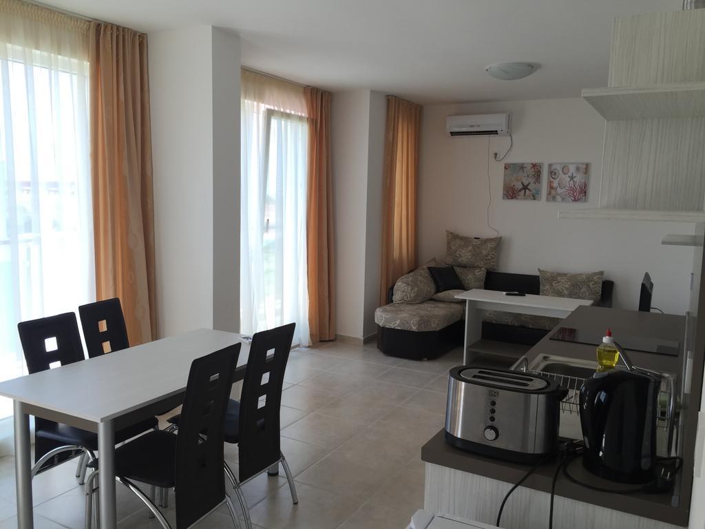 Sea Life Apartments Sinemorets Luaran gambar